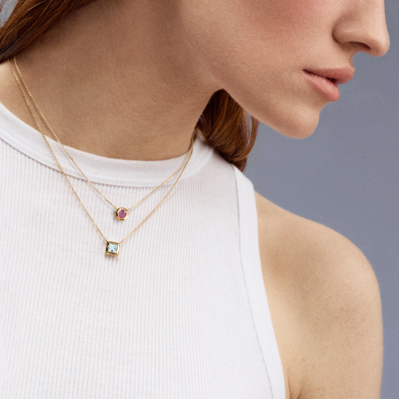 Золотое колье с рубином